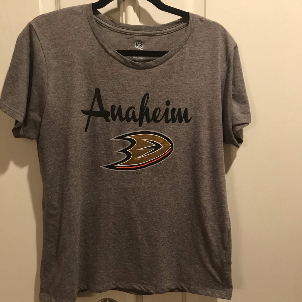 Anaheim Ducks tee